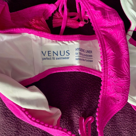 VENUS Bikini set hot pink NEW IN BAGS 10 bottom 36C 34D 32DD - Picture 12 of 13